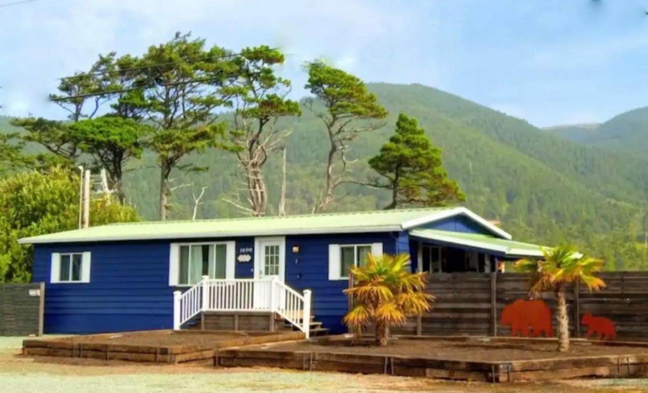 Tiki Escape W/ Amazing Mountain And Marsh Backdrop Villa Rockaway Beach Exterior photo