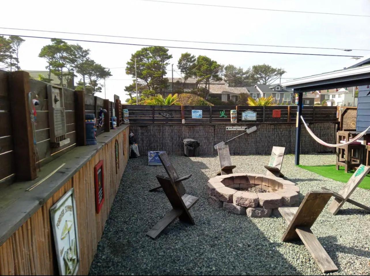 Tiki Escape W/ Amazing Mountain And Marsh Backdrop Villa Rockaway Beach Exterior photo
