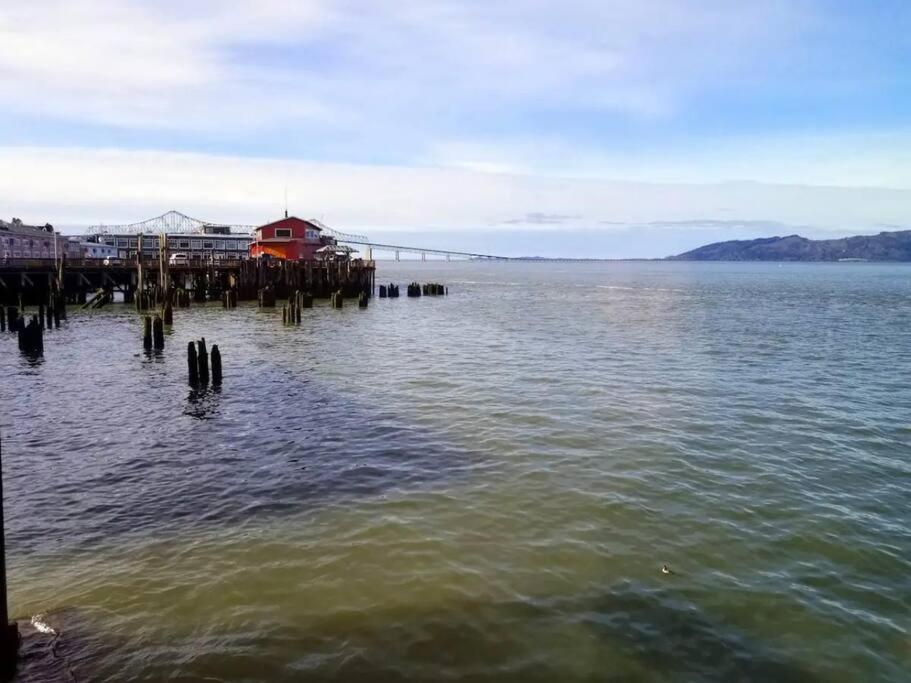 Tiki Escape W/ Amazing Mountain And Marsh Backdrop Villa Rockaway Beach Exterior photo